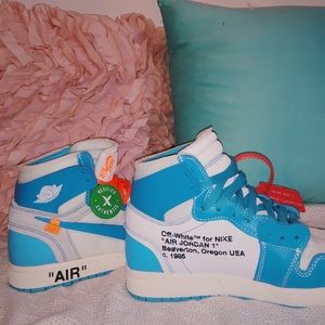 OFF-WHITE x Air Jordan 1 Retro High OG
